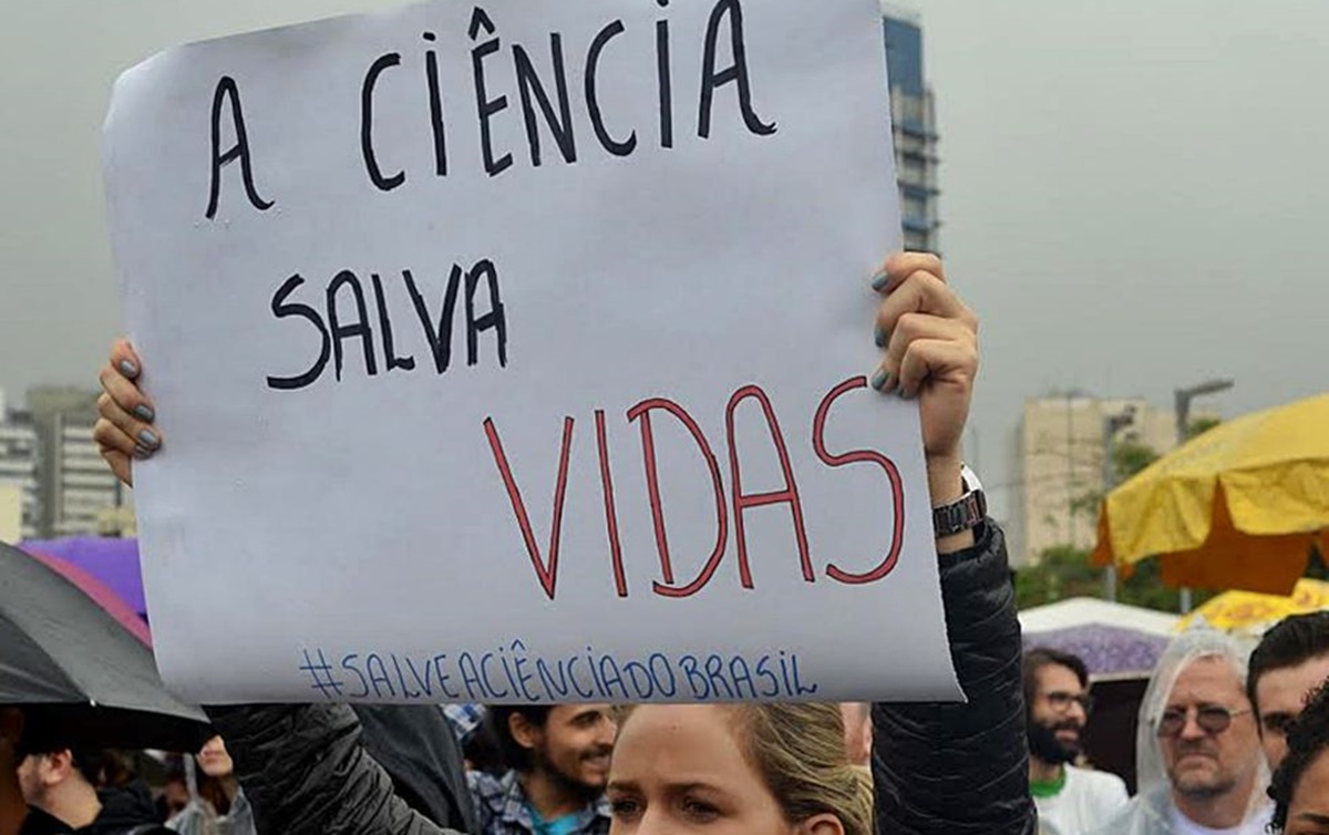 SBPC: Corte em ciência e tecnologia por Paulo Guedes é 'assustador'
